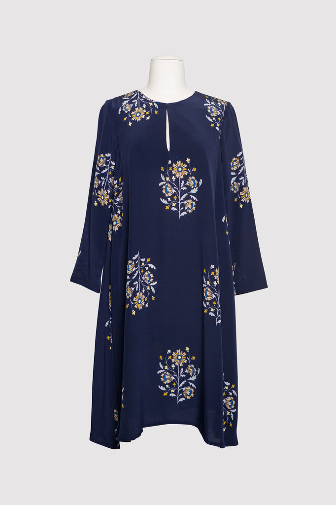 soloist dress