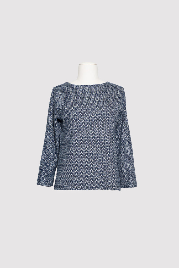 bridge long-sleeved top